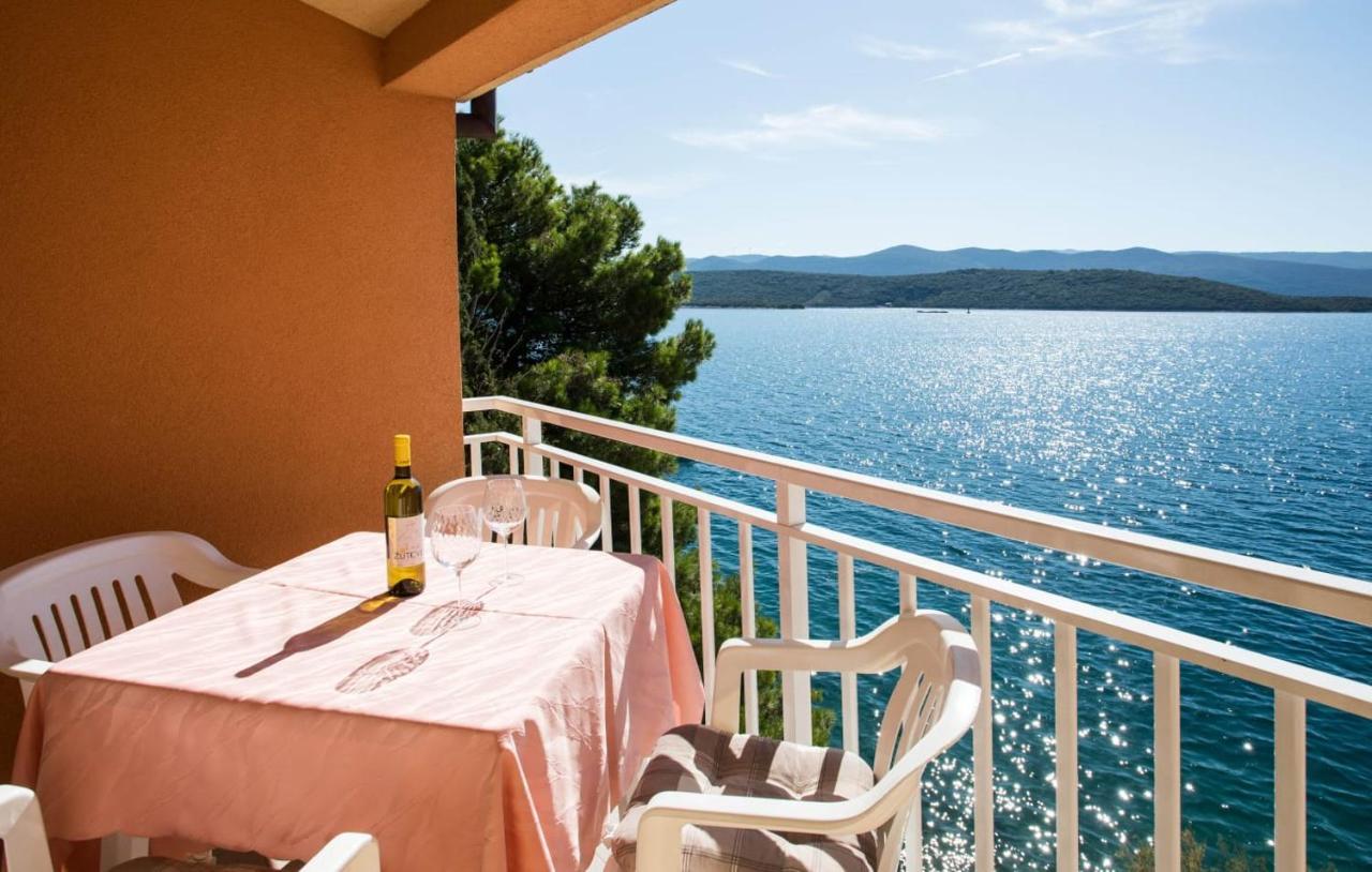 Apartmani Nikoletic Клек Екстериор снимка